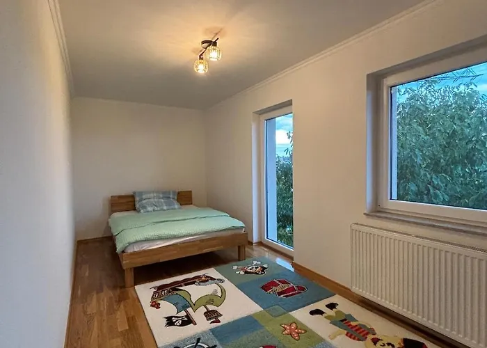Moderne 4-zimmer Mit Balkon Apartament